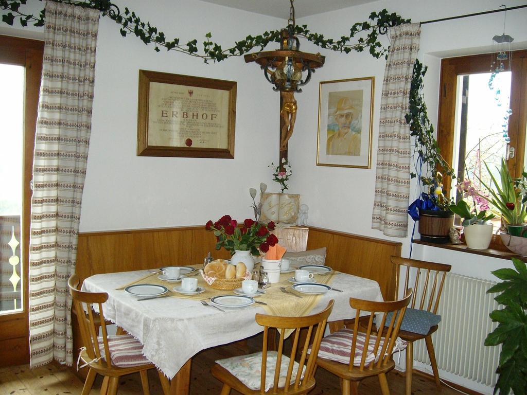 Schartnerhof Villa Collalbo Oda fotoğraf